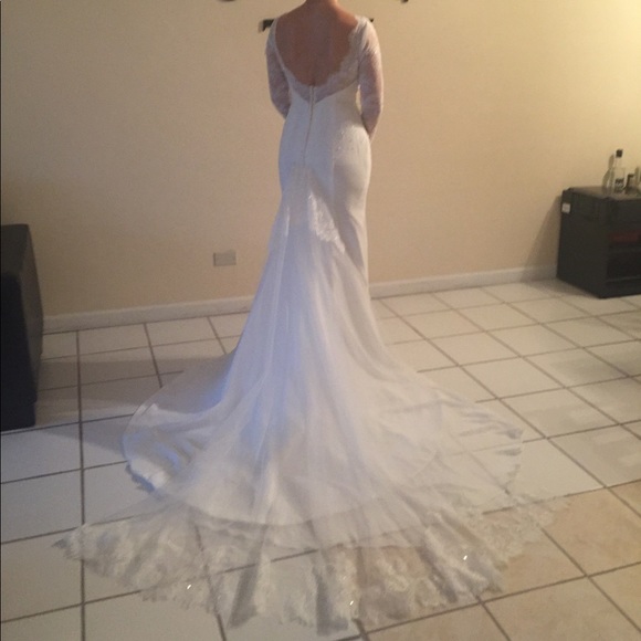 Wedding Dress - Picture 8 of 9